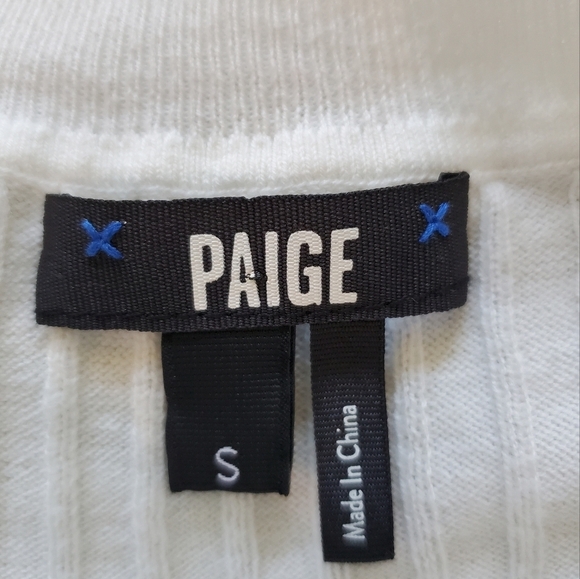 Paige Ruffled Sleeves Top. Size Small - Picture 4 of 4